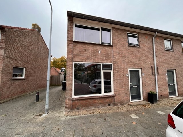 Bernhardstraat 9, 3255 BB Oude-Tonge, Nederland