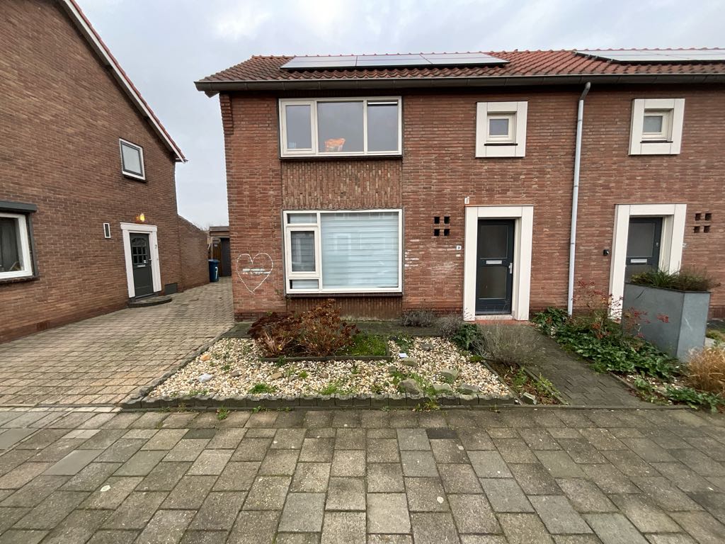 Prins Bernhardlaan 9, 3247 AP Dirksland, Nederland