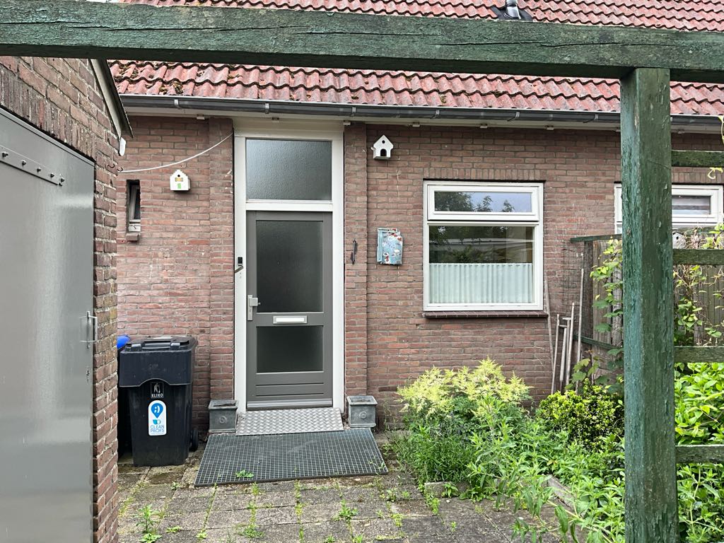 Doelenstraat 8