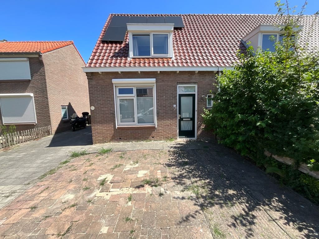 Oranjelaan 24, 3247 AM Dirksland, Nederland